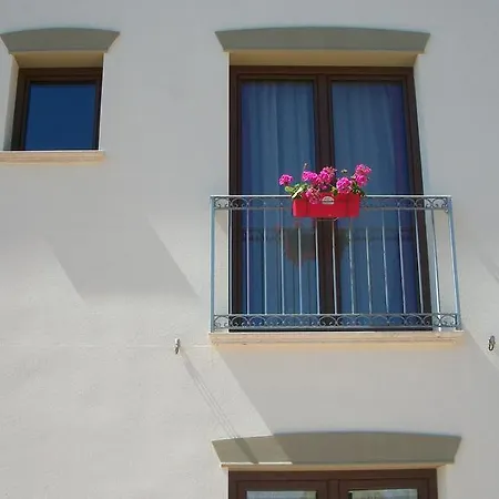 Siciliantica Bed & Breakfast Rilievo
