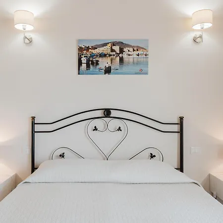 לינה וארוחת בוקר Siciliantica 4*